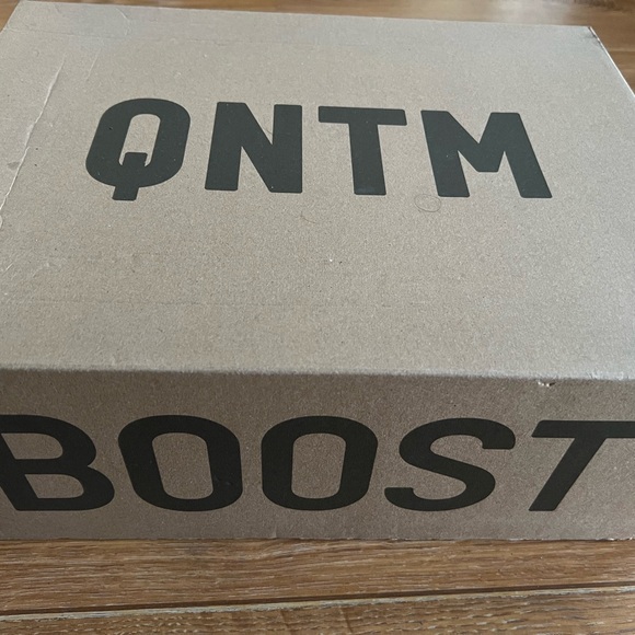 Adidas Yeezy Quantum Onyx - Picture 3 of 11